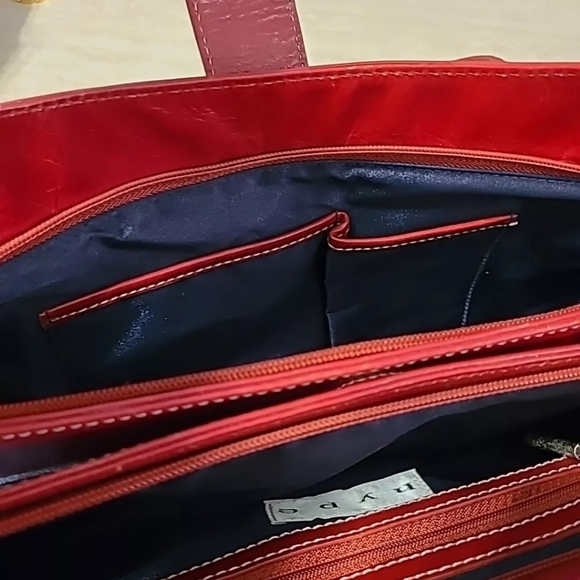 Hype Vintage Red Leather Double Strapped Accordion Style  Hand/Shoulder Bag EUC - Picture 10 of 16